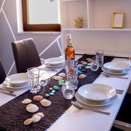 Tija Apartamento Pula